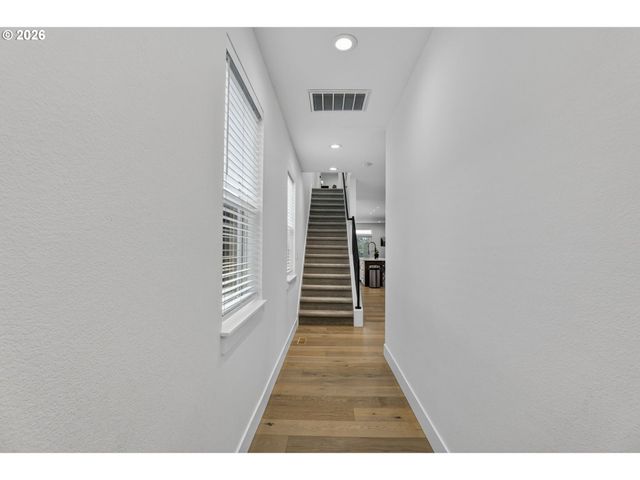 2911 N WILLIS Blvd, Portland, OR 97217