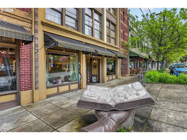 2911 N WILLIS Blvd, Portland, OR 97217