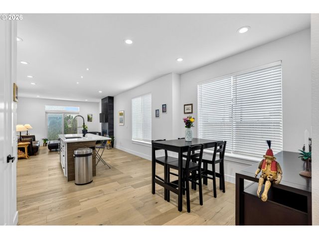 2911 N WILLIS Blvd, Portland, OR 97217