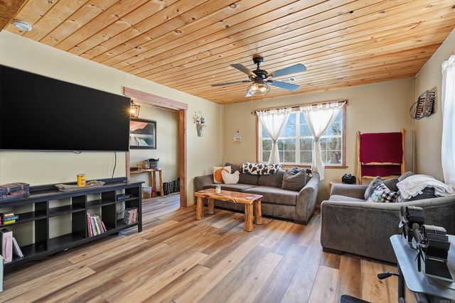 121 Pumpkin Center Circle, Quitman, AR 72131