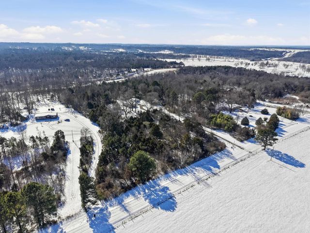 121 Pumpkin Center Circle, Quitman, AR 72131