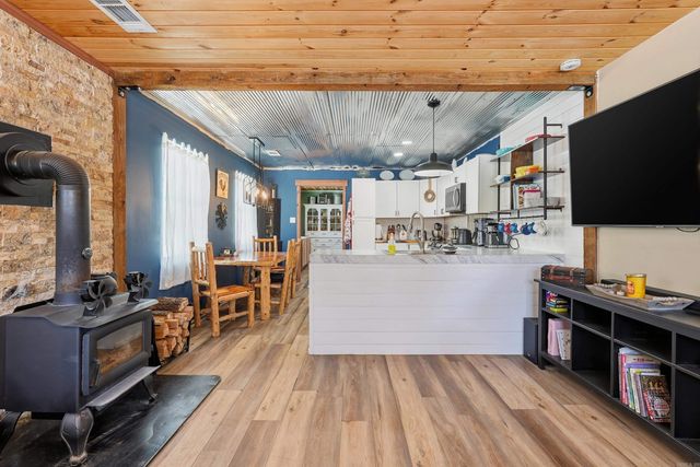 121 Pumpkin Center Circle, Quitman, AR 72131