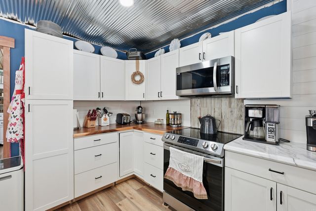 121 Pumpkin Center Circle, Quitman, AR 72131