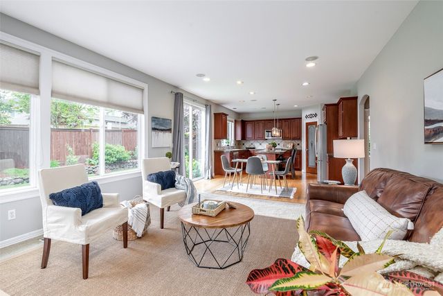 28312 239th Avenue SE, Maple Valley, WA 98038