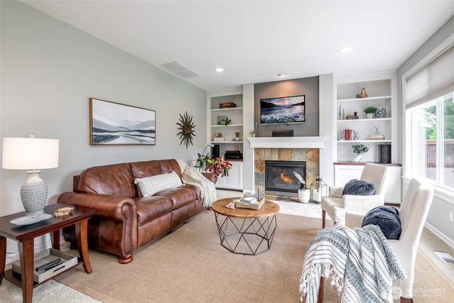 28312 239th Avenue SE, Maple Valley, WA 98038
