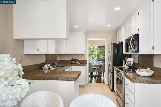 222 PORTOLA DR, Danville, CA 94506