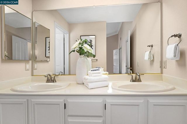 222 PORTOLA DR, Danville, CA 94506