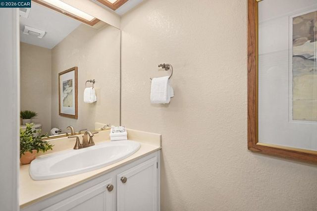 222 PORTOLA DR, Danville, CA 94506