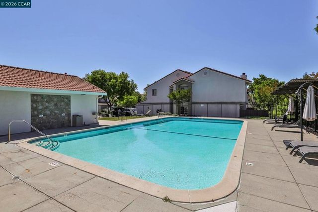 222 PORTOLA DR, Danville, CA 94506