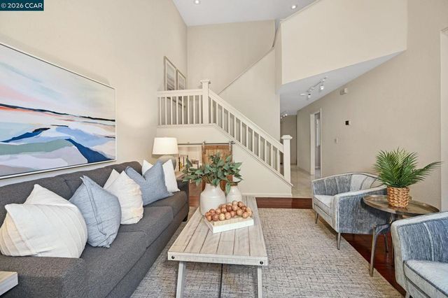 222 PORTOLA DR, Danville, CA 94506