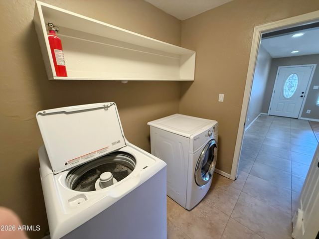 3362 W SURREY Avenue, Phoenix, AZ 85029