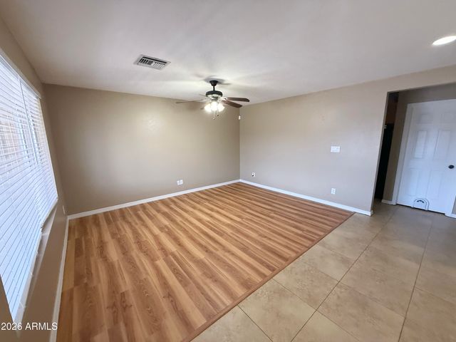 3362 W SURREY Avenue, Phoenix, AZ 85029