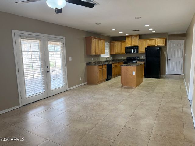 3362 W SURREY Avenue, Phoenix, AZ 85029