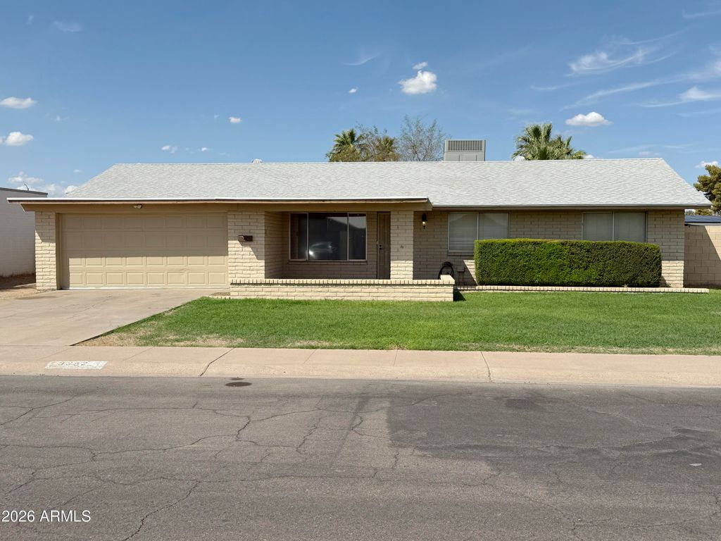 3362 W SURREY Avenue, Phoenix, AZ 85029