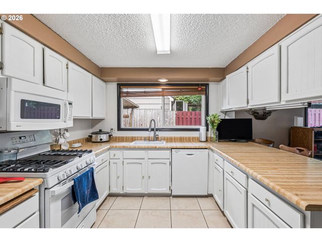 10317 Se 37TH Ave, Milwaukie, OR 97222