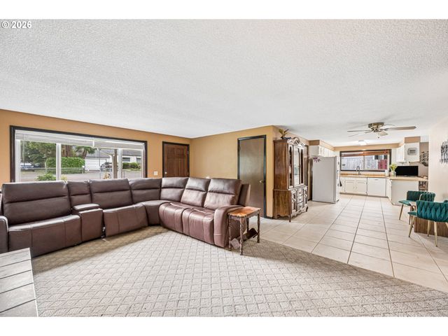 10317 Se 37TH Ave, Milwaukie, OR 97222