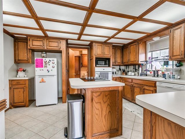 2202 Ashland Court, Norman, OK 73071