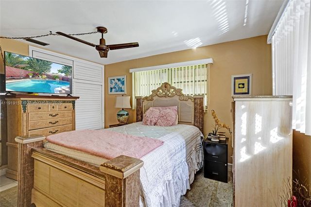 6100 NW 15th St, Sunrise, FL 33313