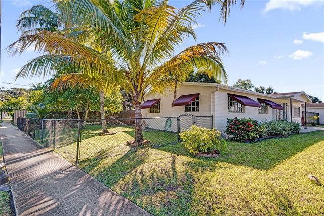 6100 NW 15th St, Sunrise, FL 33313