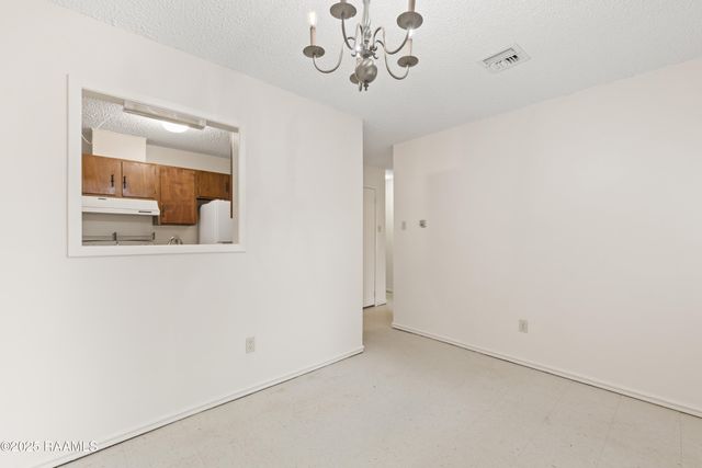 504 Knollwood Circle A, Lafayette, LA 70506