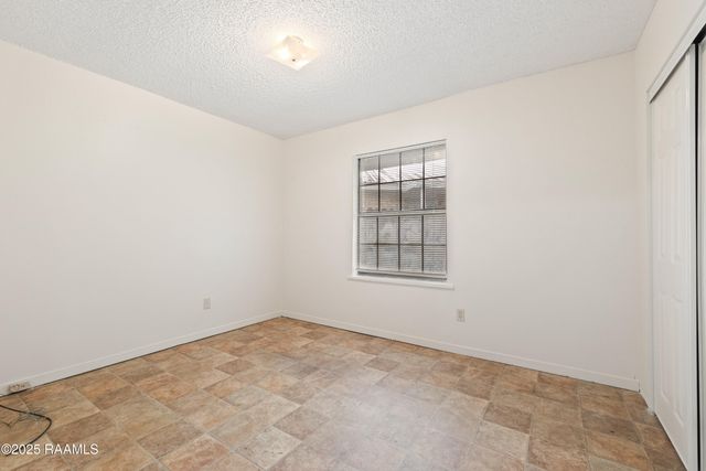 504 Knollwood Circle A, Lafayette, LA 70506