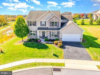 2786 SILVER MAPLE DR, Harrisburg, PA 17112