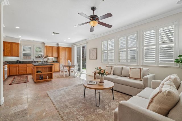 1891 Rogue River Ct, West Sacramento, CA 95691