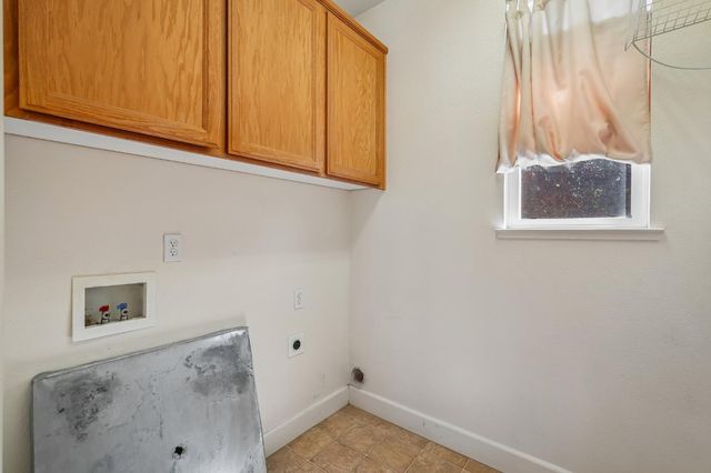 1891 Rogue River Ct, West Sacramento, CA 95691
