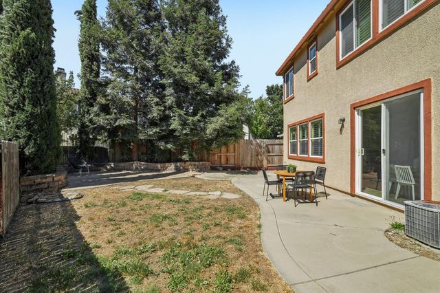 1891 Rogue River Ct, West Sacramento, CA 95691
