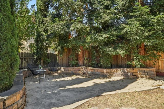 1891 Rogue River Ct, West Sacramento, CA 95691