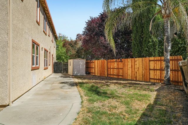 1891 Rogue River Ct, West Sacramento, CA 95691