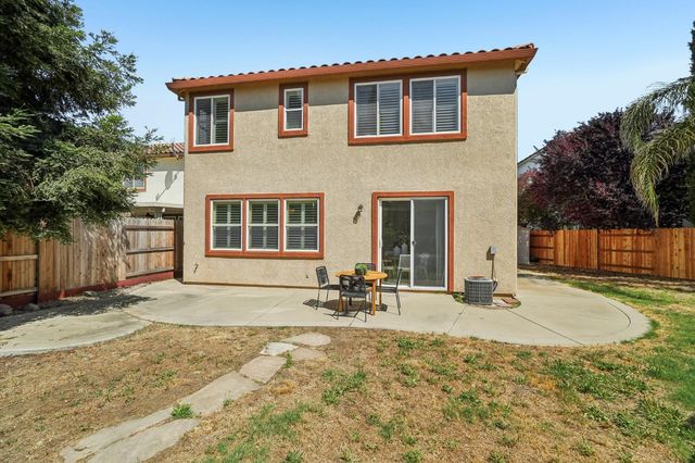 1891 Rogue River Ct, West Sacramento, CA 95691