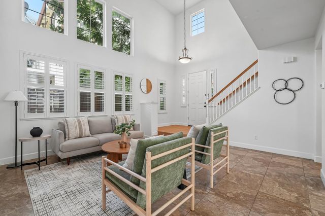 1891 Rogue River Ct, West Sacramento, CA 95691