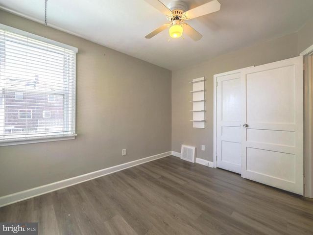 1109 OLD LN, Drexel Hill, PA 19026