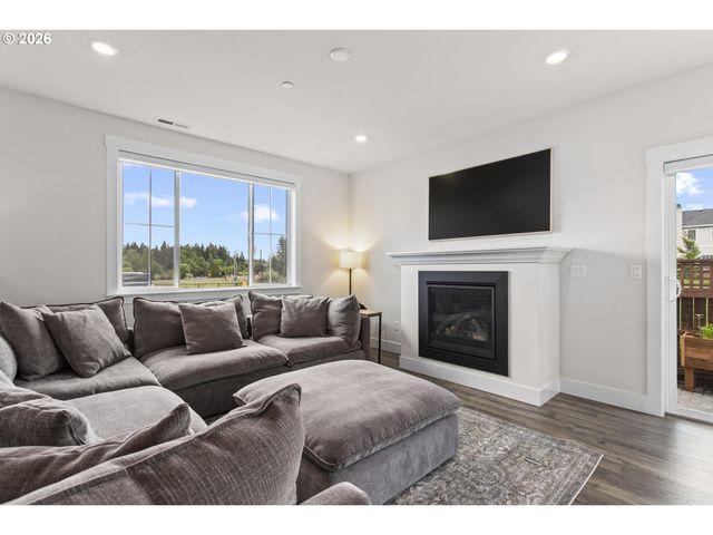 11000 Sw VERDUN Loop, Wilsonville, OR 97070