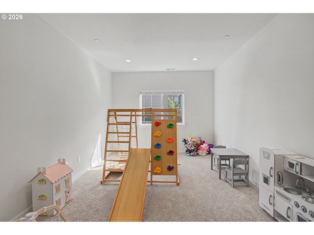11000 Sw VERDUN Loop, Wilsonville, OR 97070