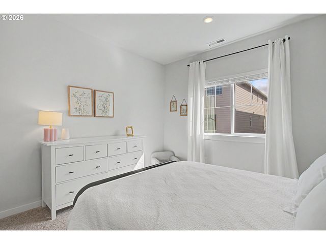11000 Sw VERDUN Loop, Wilsonville, OR 97070