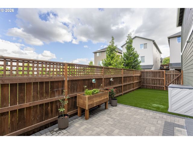 11000 Sw VERDUN Loop, Wilsonville, OR 97070