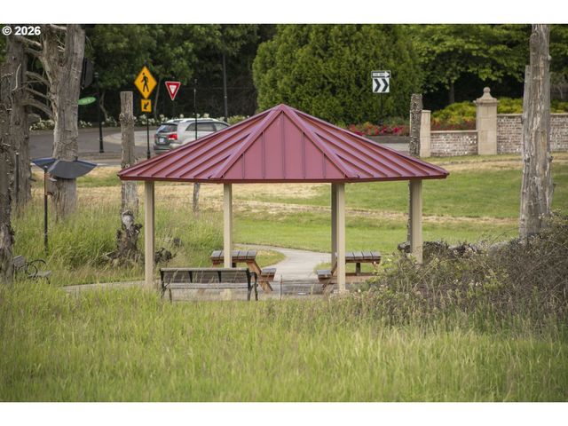 11000 Sw VERDUN Loop, Wilsonville, OR 97070