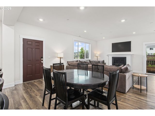 11000 Sw VERDUN Loop, Wilsonville, OR 97070