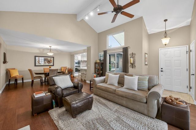 6663 N Hanover, Fresno, CA 93722