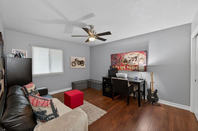 6663 N Hanover, Fresno, CA 93722