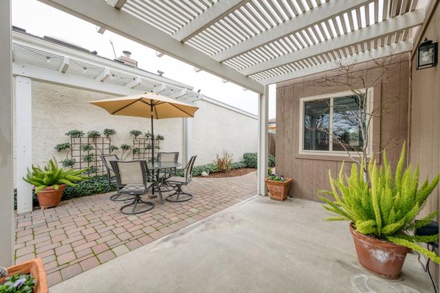 6663 N Hanover, Fresno, CA 93722