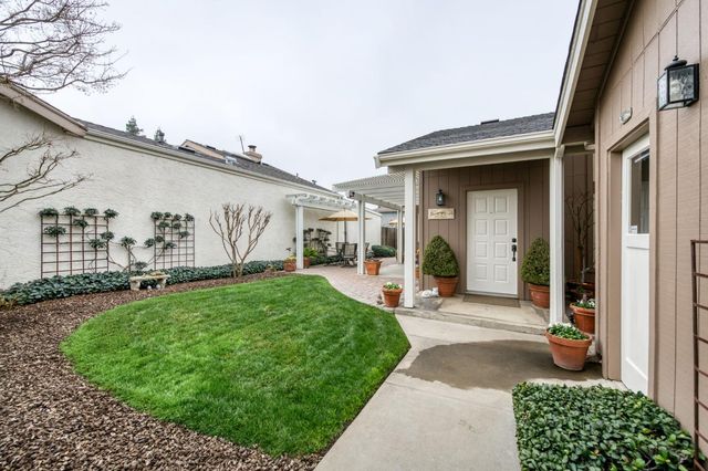 6663 N Hanover, Fresno, CA 93722