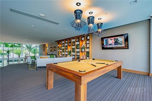 16385 Biscayne Boulevard 405, Aventura, FL 33160