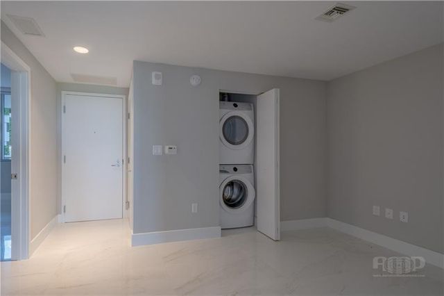 16385 Biscayne Boulevard 405, Aventura, FL 33160