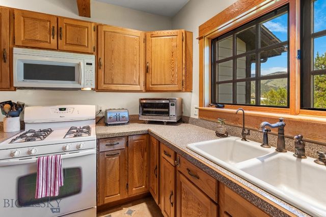 250 Silver Run Road, Big Sky, MT 59730