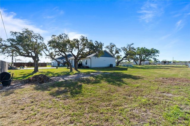 267 Old Salt Lake, Rockport, TX 78382
