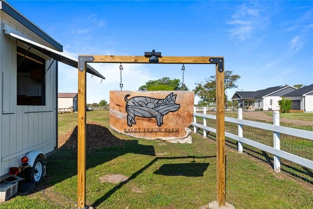 267 Old Salt Lake, Rockport, TX 78382