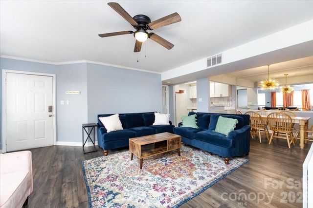 1608 Sharon Road W 45, Charlotte, NC 28210